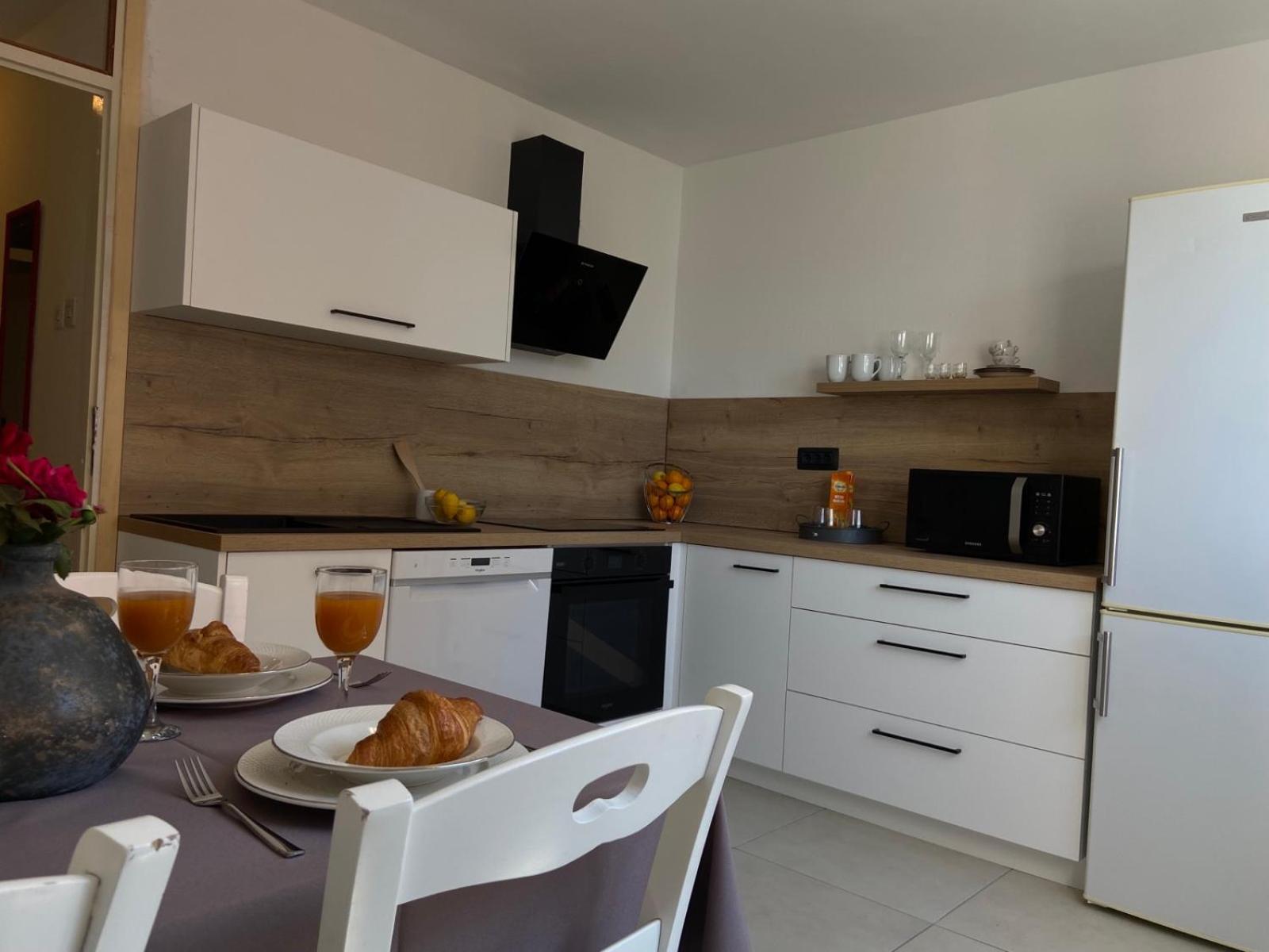 Sunny Apartment In Rijeka Exterior foto